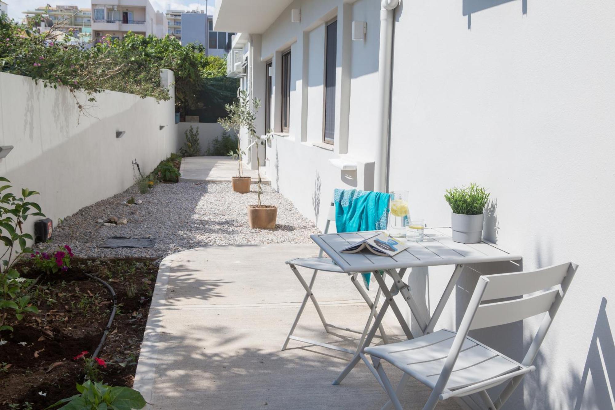Calmare Suites Réthymnon Extérieur photo